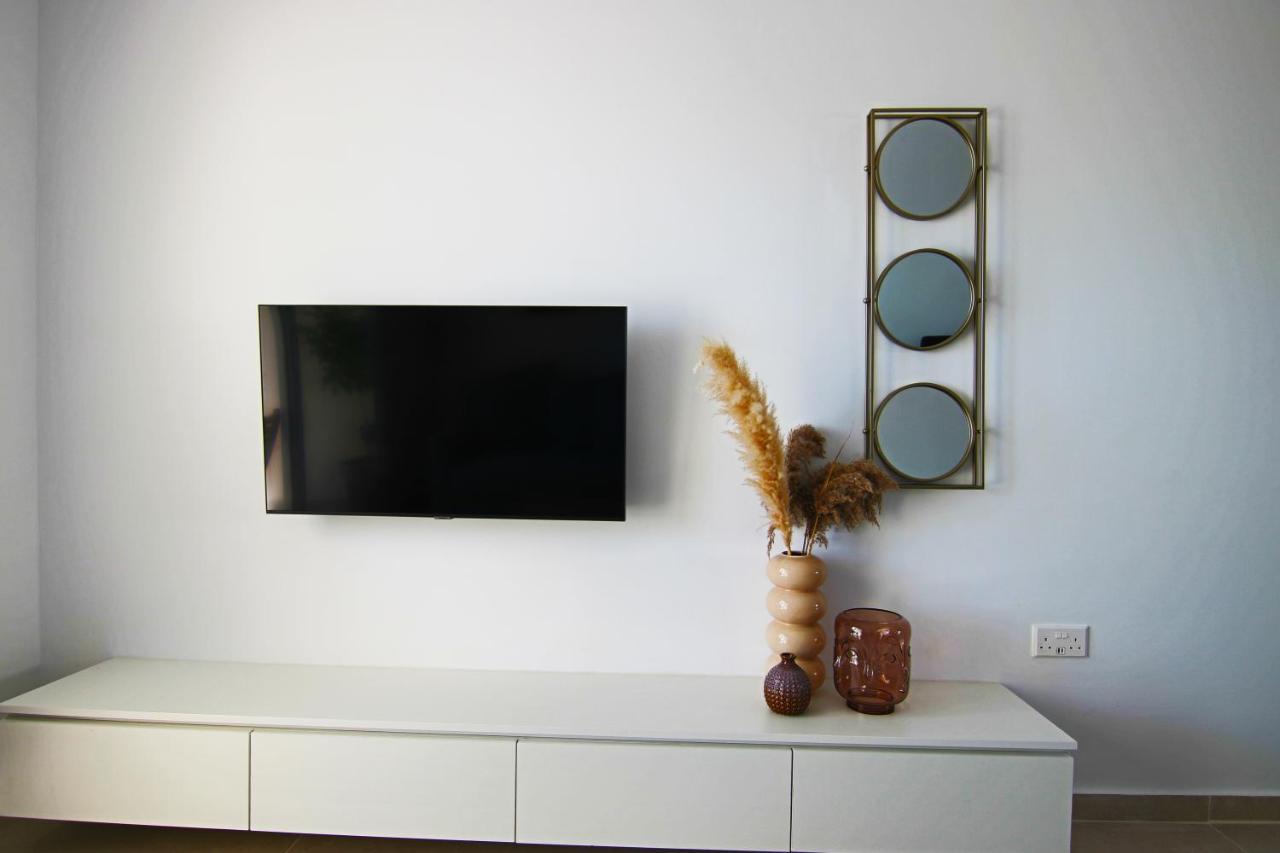 Phaedrus Living: Seaview Luxury Flat Limnaria 151 Paphos Exterior foto