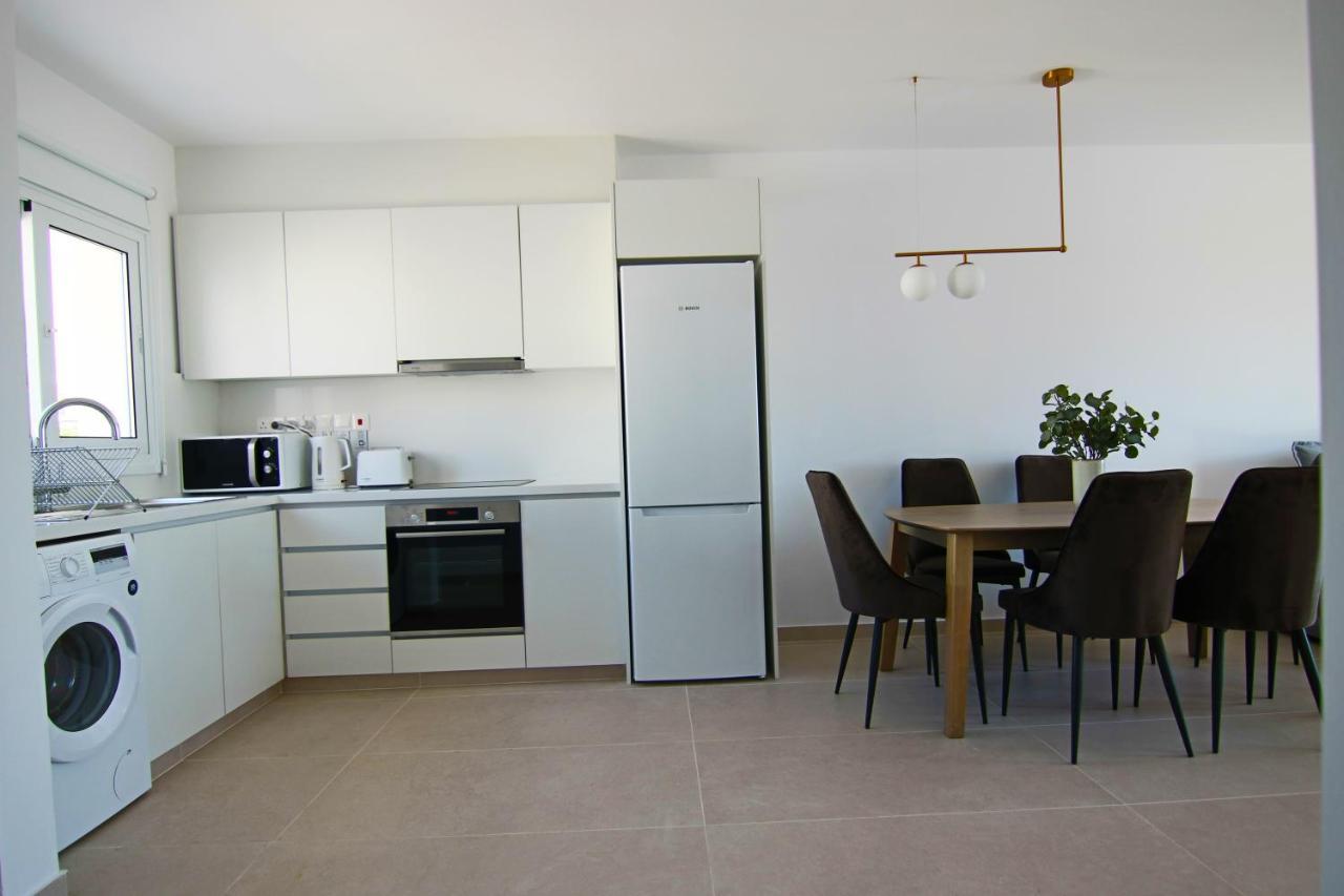 Phaedrus Living: Seaview Luxury Flat Limnaria 151 Paphos Exterior foto